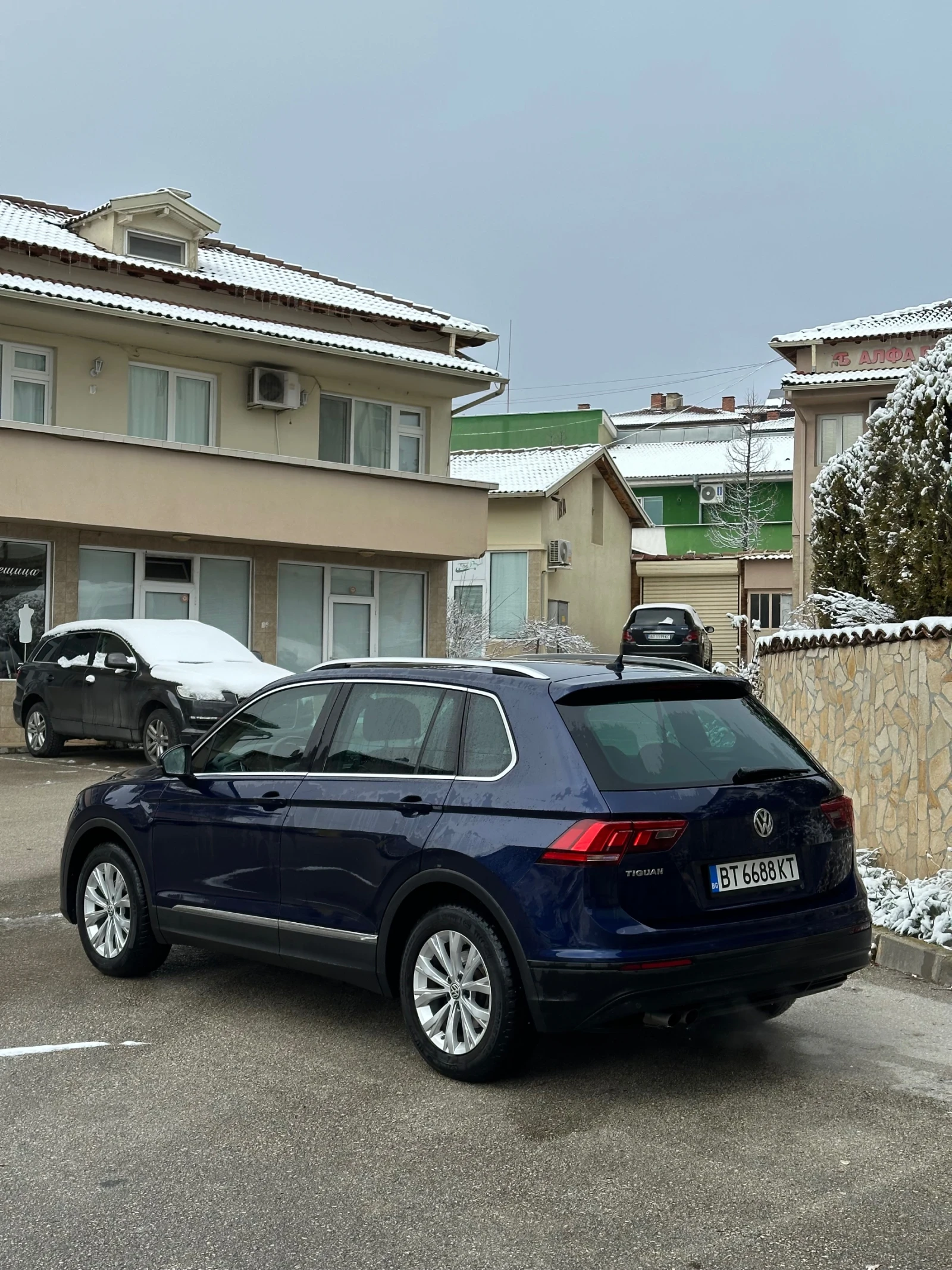 VW Tiguan, снимка 5 - Автомобили и джипове - 53760527