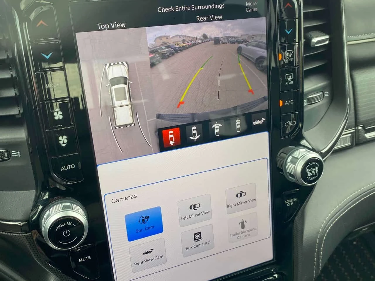 Dodge RAM 1500 * Limited * ДИЗЕЛ * ПРЕДСТАВИТЕЛСТВО * ПОДГРЕВИ, снимка 10 - Автомобили и джипове - 54021149