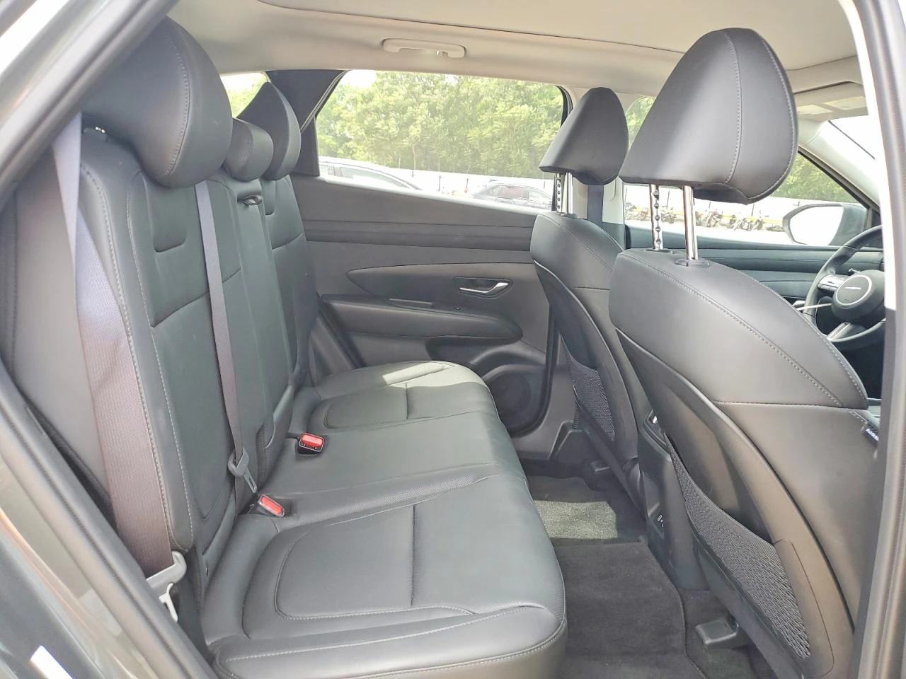 Hyundai Tucson 1.6l Sel Convenience, снимка 11 - Автомобили и джипове - 54416476