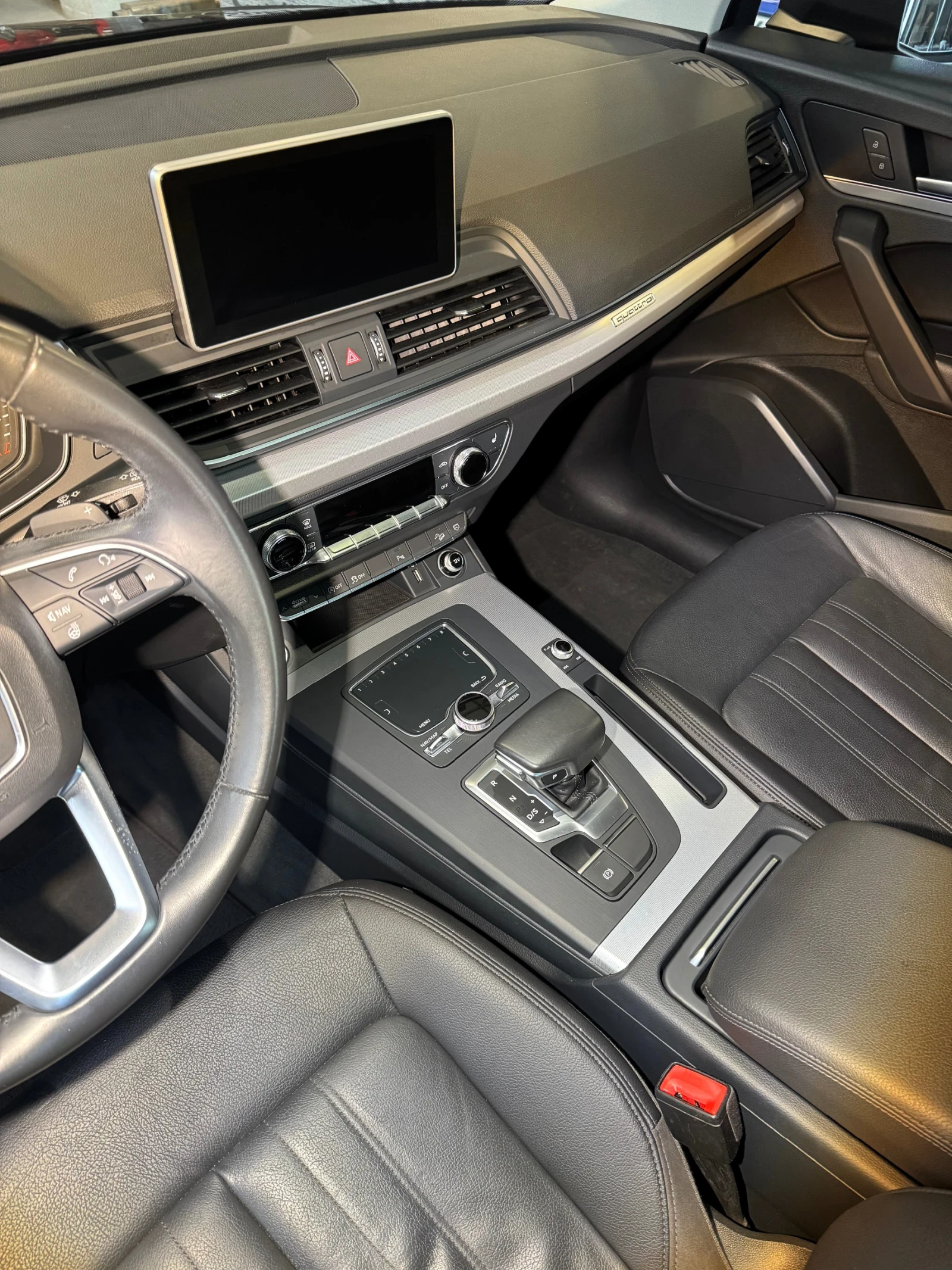 Audi Q5 Nardo Grey 122ХИЛ!!! ТОП СЪСТОЯНИЕ!!!, снимка 14 - Автомобили и джипове - 54692988