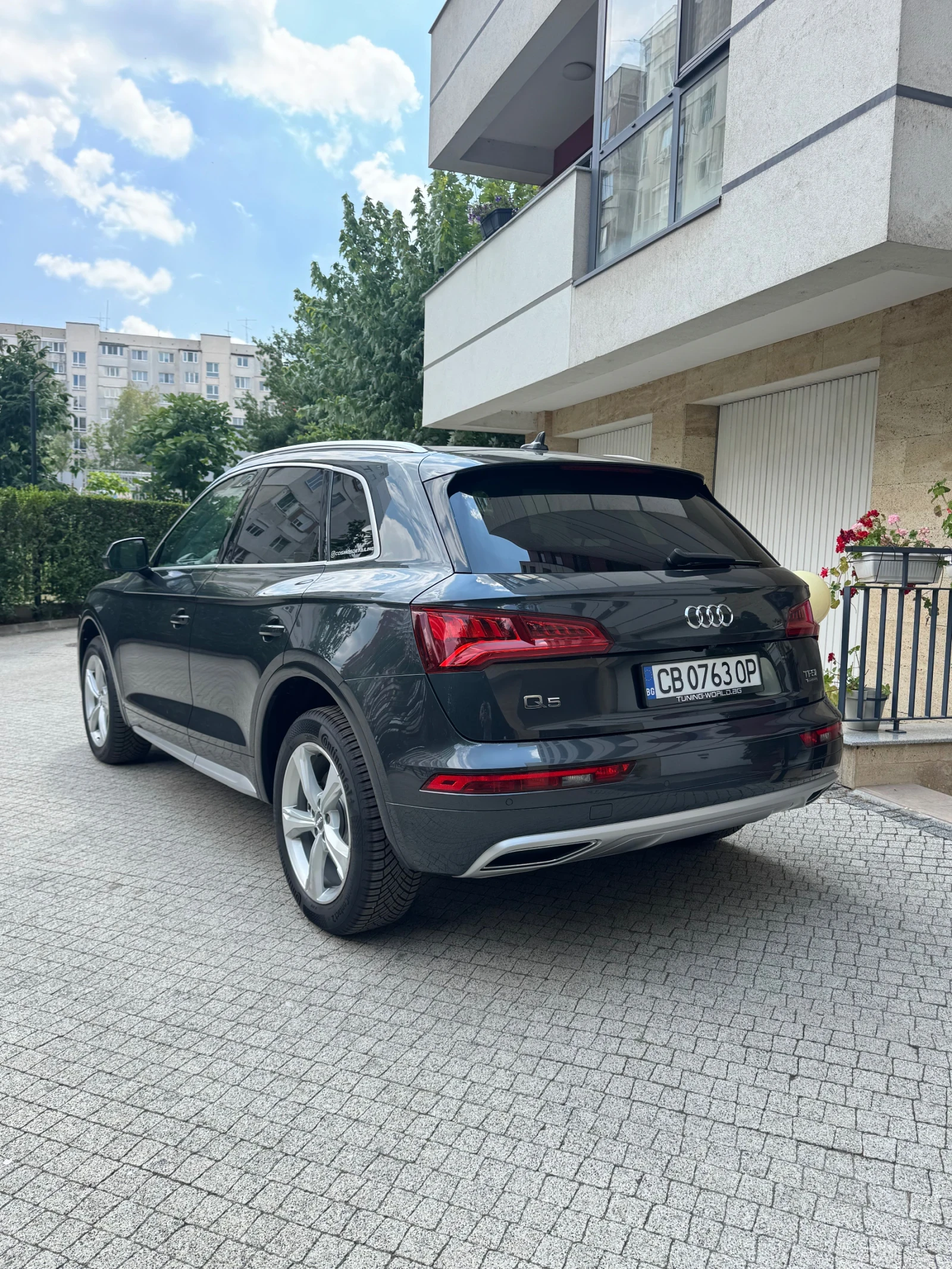Audi Q5 Nardo Grey 122ХИЛ!!! S line ТОП СЪСТОЯНИЕ!!!, снимка 6 - Автомобили и джипове - 54692988
