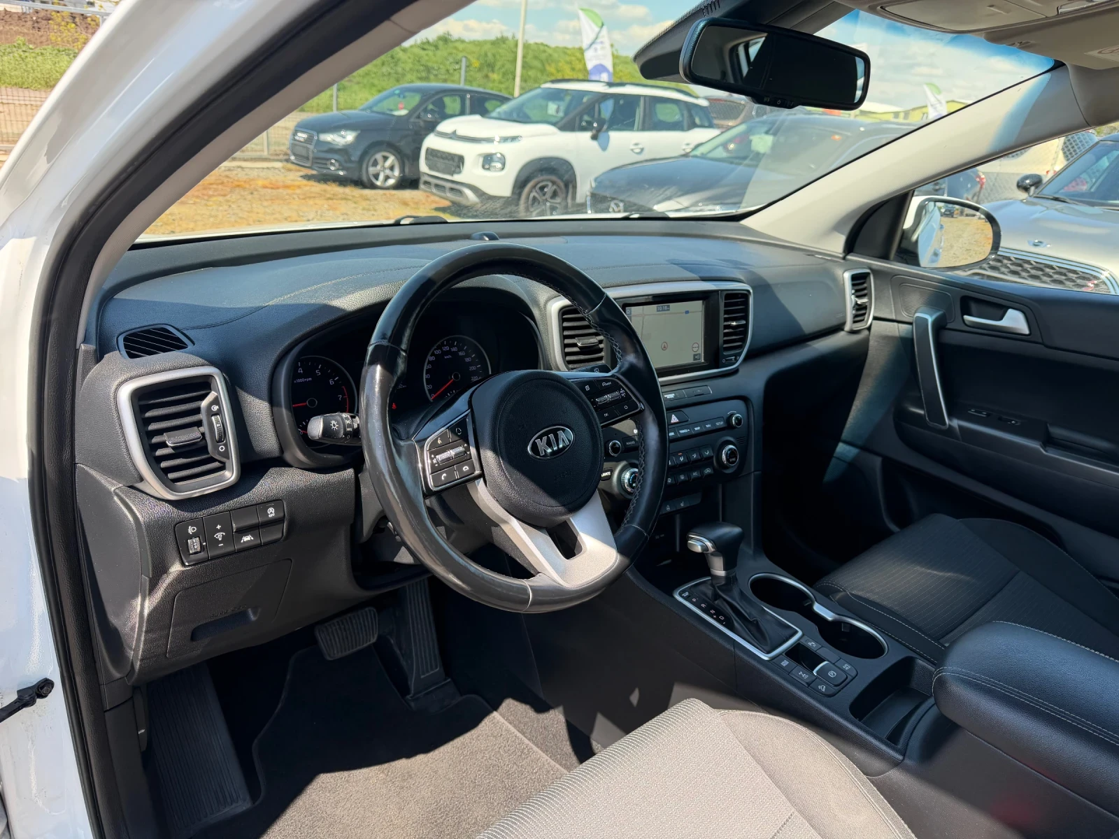 Kia Sportage 1.6 ШВЕЙЦАРИЯ AWD FACELIFT ЕВРО 6 модел 2019 год., снимка 9 - Автомобили и джипове - 54731498