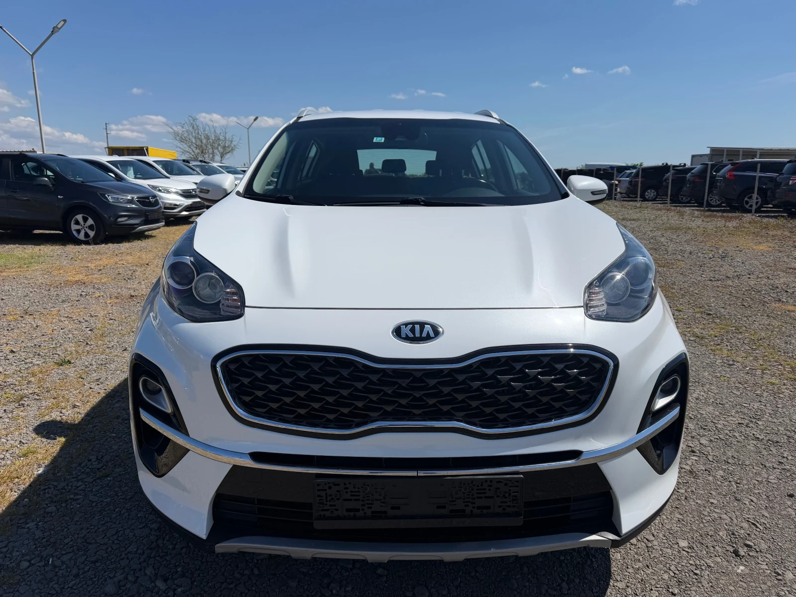 Kia Sportage 1.6 ШВЕЙЦАРИЯ AWD FACELIFT ЕВРО 6 модел 2019 год., снимка 15 - Автомобили и джипове - 54731498