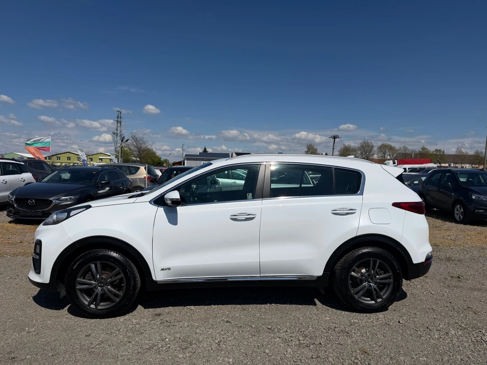 Kia Sportage 1.6 ШВЕЙЦАРИЯ AWD FACELIFT ЕВРО 6 модел 2019 год., снимка 3 - Автомобили и джипове - 54731498