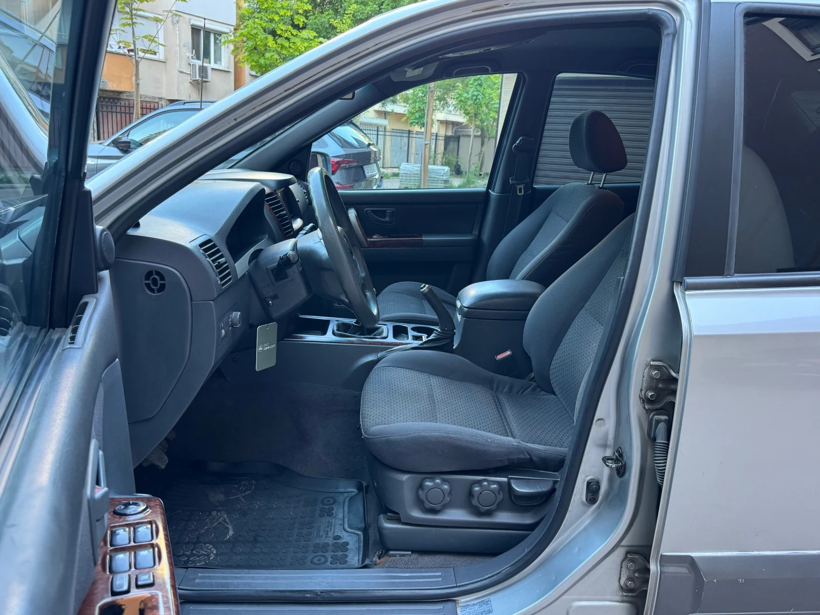 Kia Sorento, снимка 8 - Автомобили и джипове - 54756446