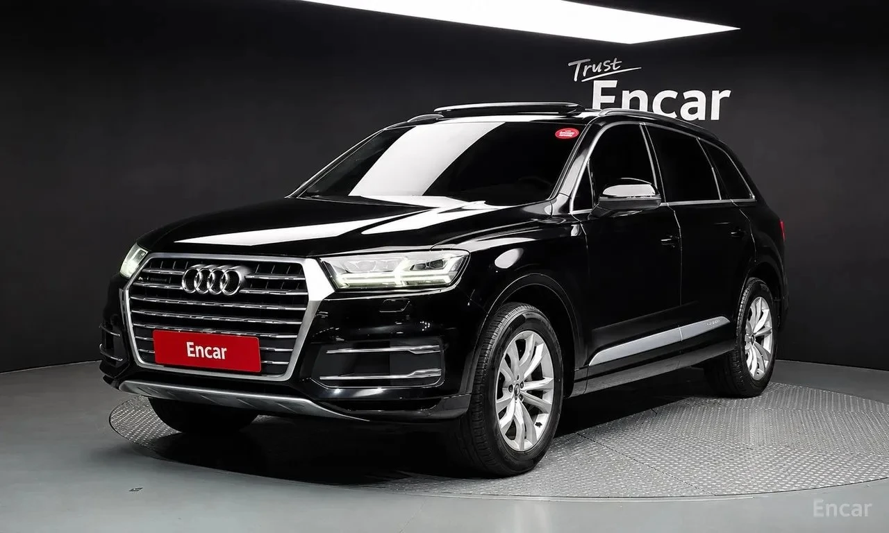 Audi Q7 45TFSI * ПОДГРЕВИ * ПАНО * КАМЕРА * 2 КЛЮЧА