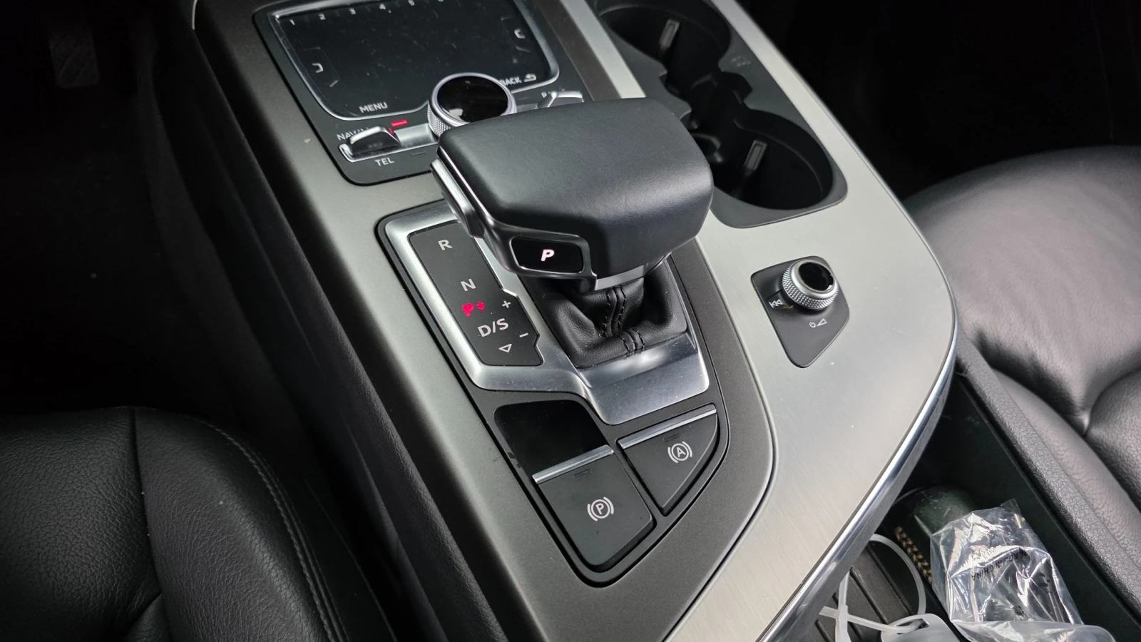 Audi Q7 45TFSI * ПОДГРЕВИ * ПАНО * КАМЕРА * 2 КЛЮЧА, снимка 8 - Автомобили и джипове - 55176310