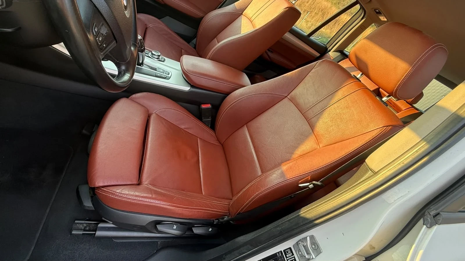 BMW X3 2.0D xDrive Като Нова!, снимка 10 - Автомобили и джипове - 55588254