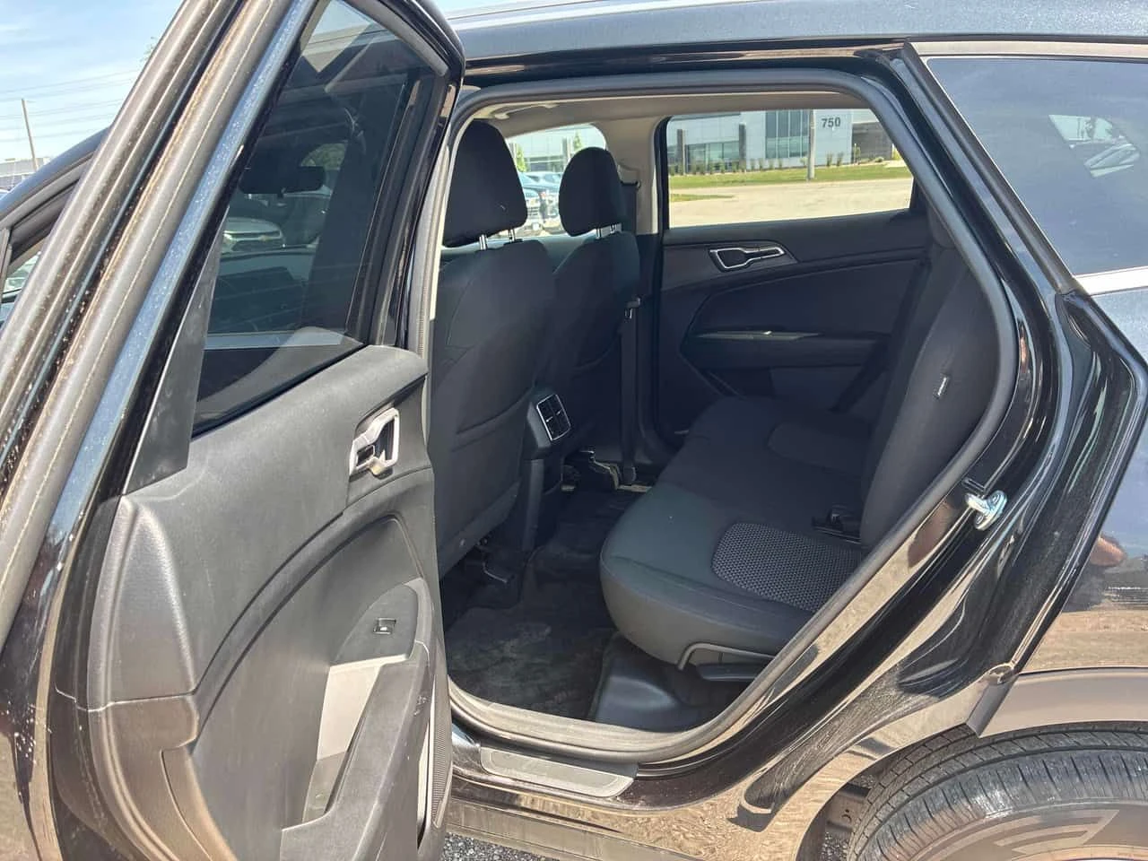 Kia Sportage * AWD * ЛИЦЕНЗИРАН ДИЛЪР * CARFAX, снимка 17 - Автомобили и джипове - 55641903