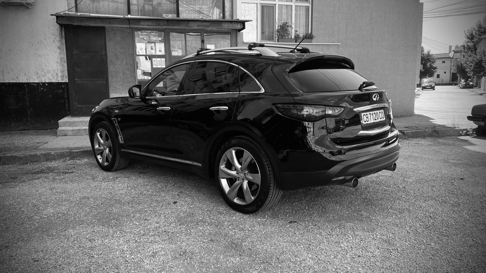 Infiniti QX70 s, снимка 2 - Автомобили и джипове - 55982297