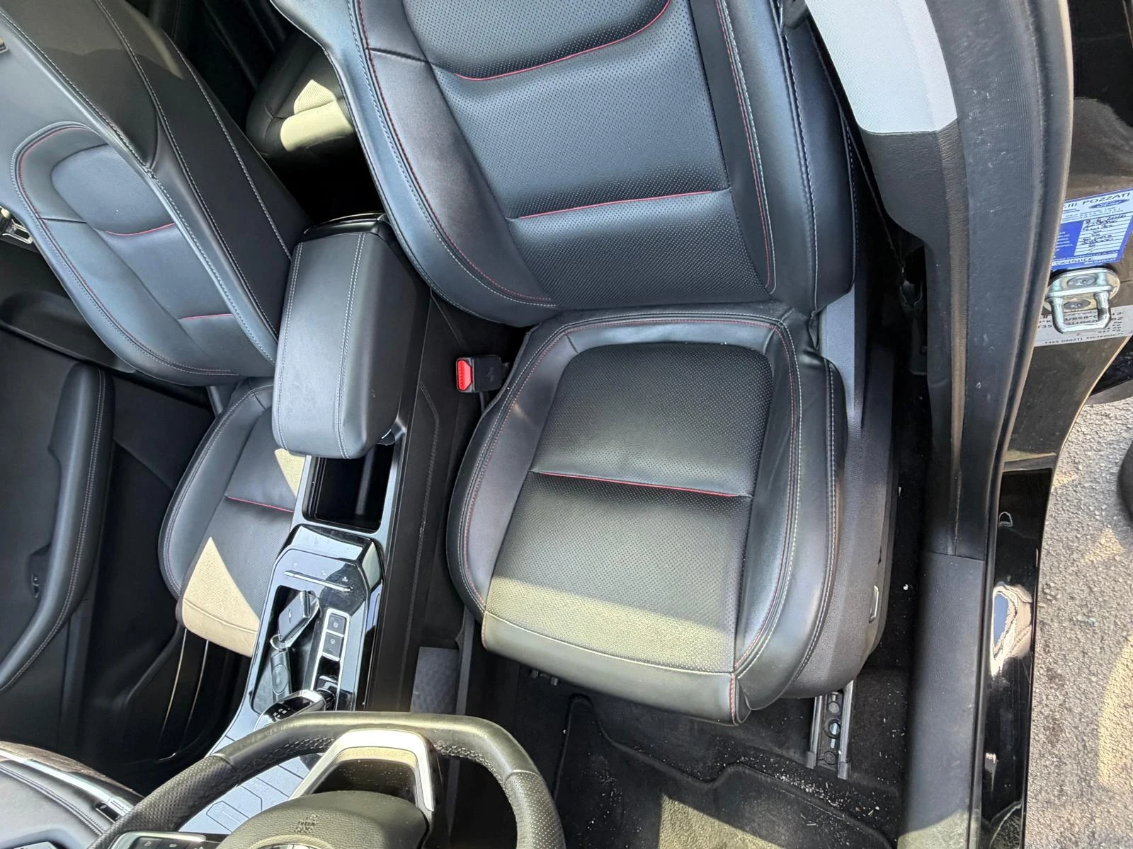 Dr DR6 1.5 T LPG 155hp* 56000km* ПАНОРАМА* LED* КОЖА* ПОД, снимка 8 - Автомобили и джипове - 56002510