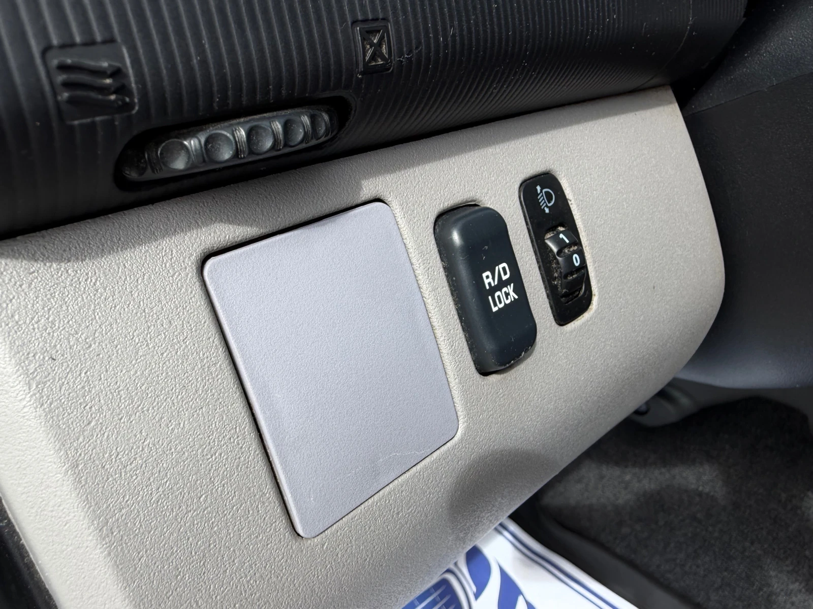Mitsubishi L200 2.5TDI 136кс. Климатик, снимка 15 - Автомобили и джипове - 56158284