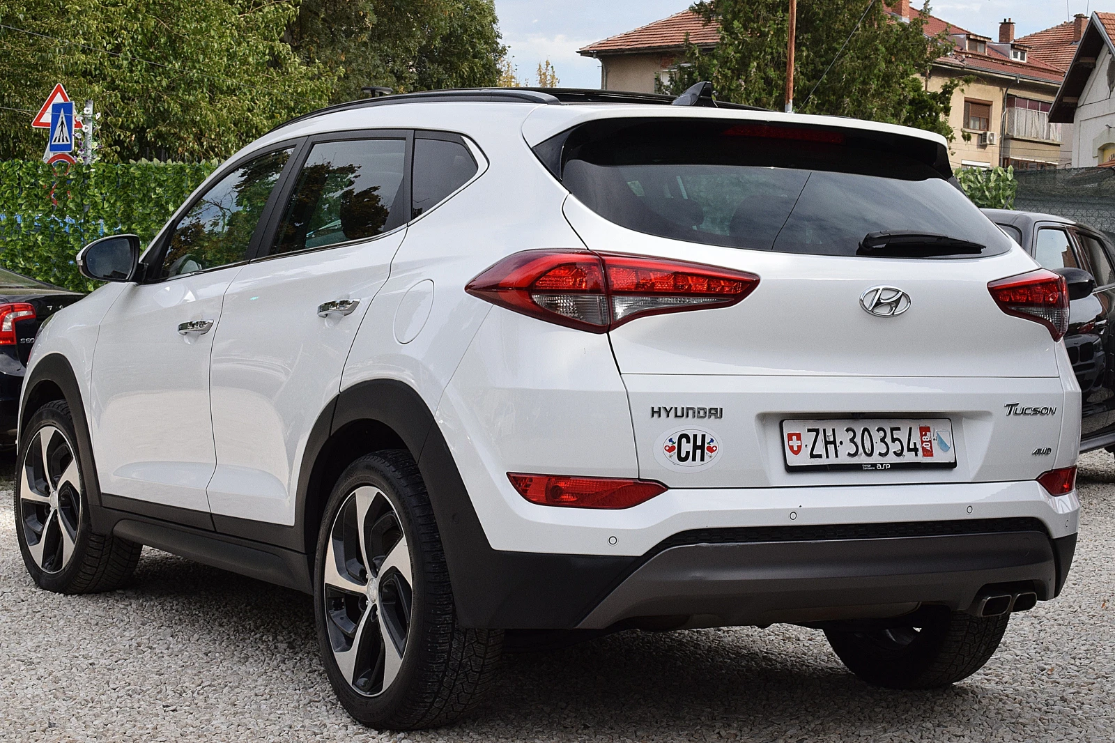 Hyundai Tucson 2.0ШВЕЙЦАРИЯ/VERTEX/4x4/АВТОМАТИК/ОБДУХВАНЕ/КАМЕРА, снимка 6 - Автомобили и джипове - 56168732