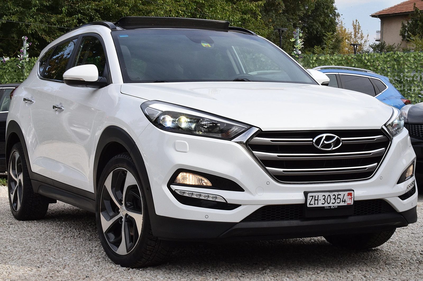 Hyundai Tucson 2.0ШВЕЙЦАРИЯ/VERTEX/4x4/АВТОМАТИК/ОБДУХВАНЕ/КАМЕРА, снимка 3 - Автомобили и джипове - 56168732