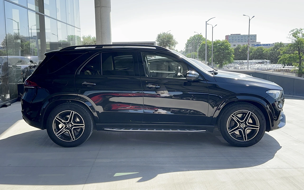 Mercedes-Benz GLE 400 d 4MATIC AMG, снимка 3 - Автомобили и джипове - 56314250
