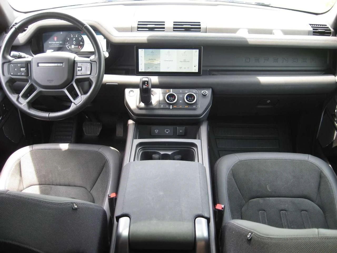Land Rover Defender P400 X-Dynamic+ Loaded, снимка 16 - Автомобили и джипове - 56528749