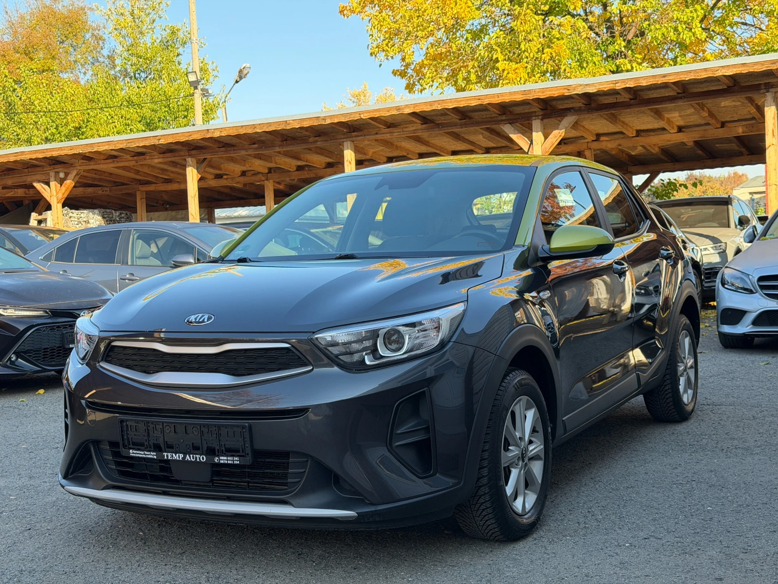 Kia Stonic 1.4 MPI* АВТОМАТИК* С ПЪЛНА СЕРВИЗНА ИСТОРИЯ