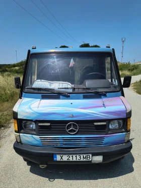  Mercedes-Benz 208