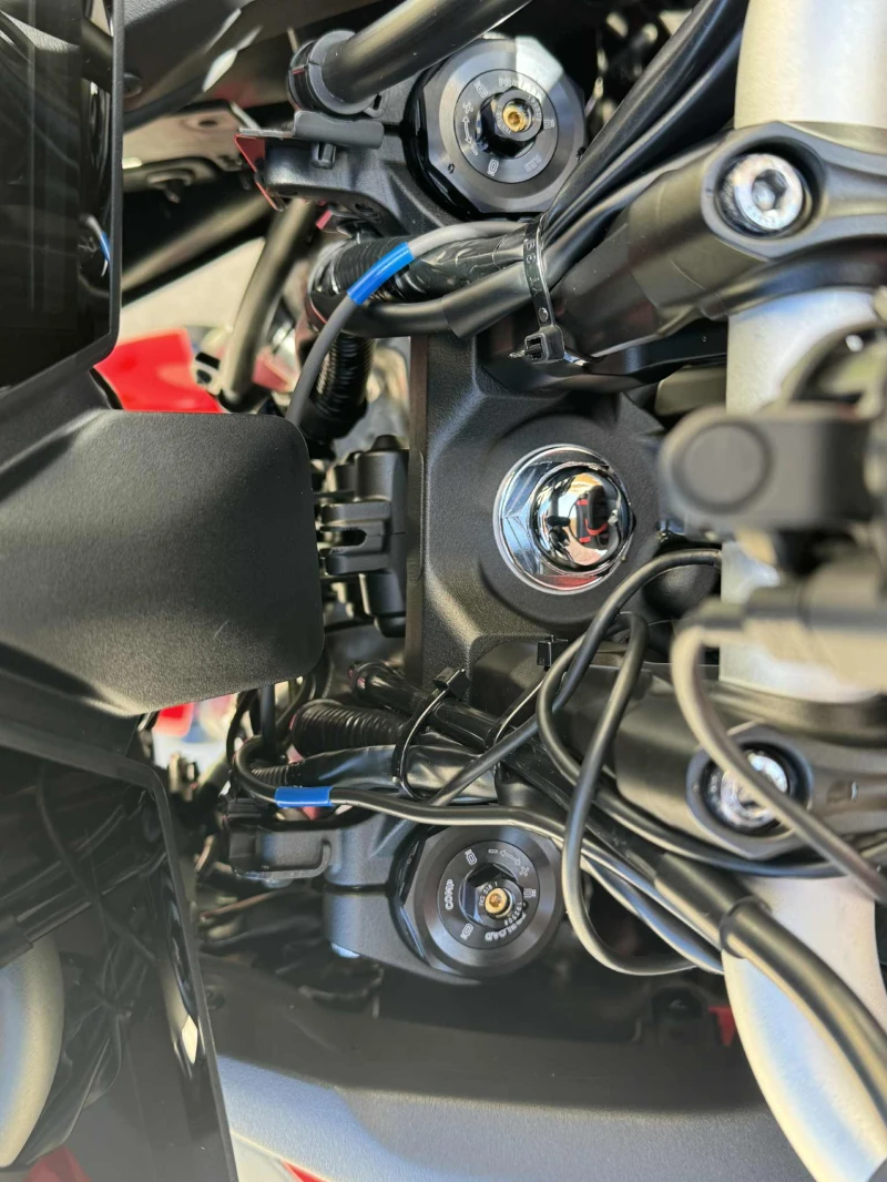 Yamaha Mt-09 GT Ohlins F/R , снимка 10 - Мотоциклети и мототехника - 51989930