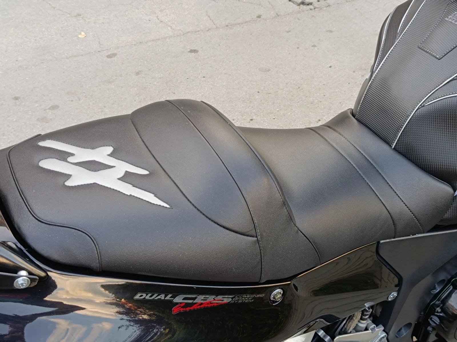 Honda Cbr 1100XX/Blackbird - изображение 8
