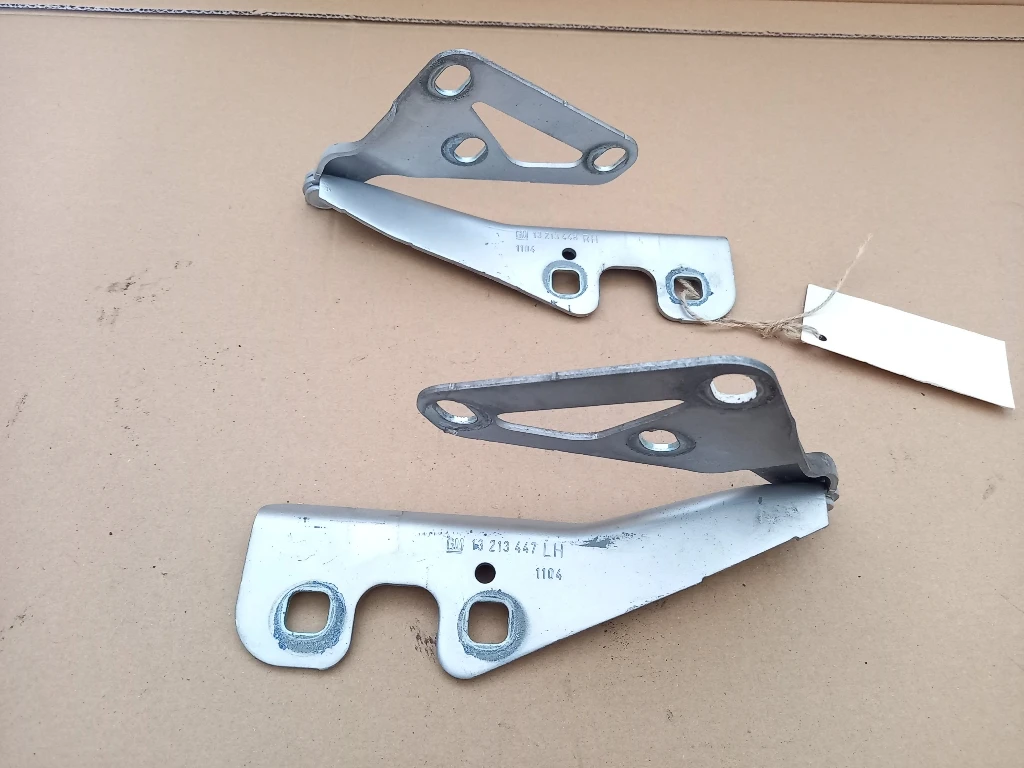 Панти преден капак Опел Астра Н 1.9цдти 