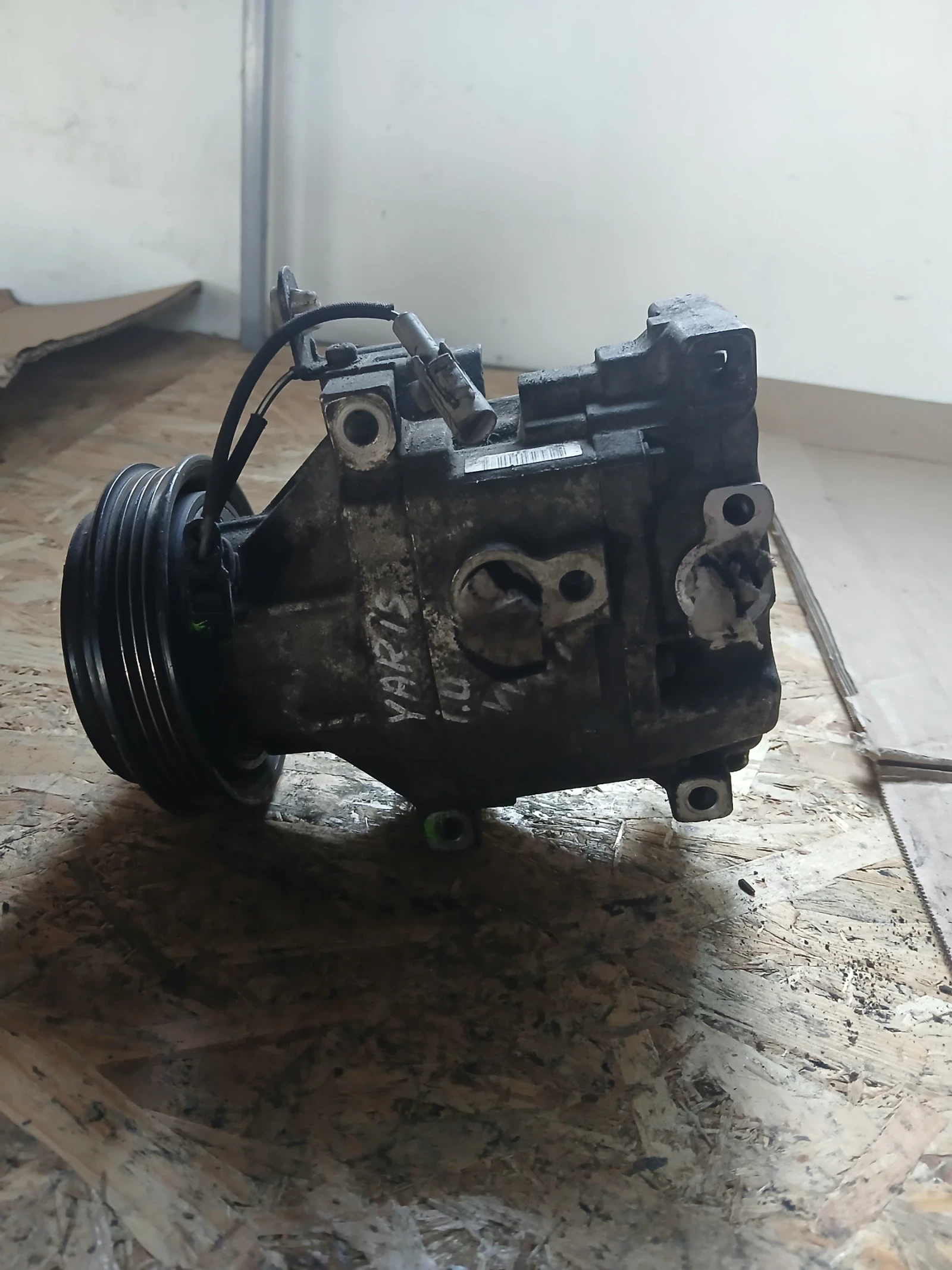 447220-6254 компресор климатик Toyota Yaris , снимка 2 - Части - 56090742