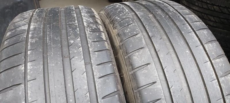 Гуми Летни 245/45R18, снимка 1 - Гуми и джанти - 33033763