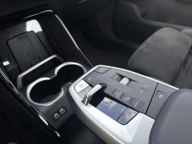 BMW iX2 eDrive20 M-Sport Ad.LED DISTR Heated Seats Keyless, снимка 7