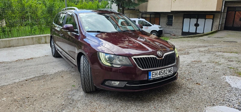 Skoda Superb 2.0 TDI, снимка 10 - Автомобили и джипове - 45375074