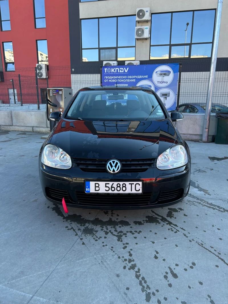 VW Golf, снимка 1 - Автомобили и джипове - 47609513