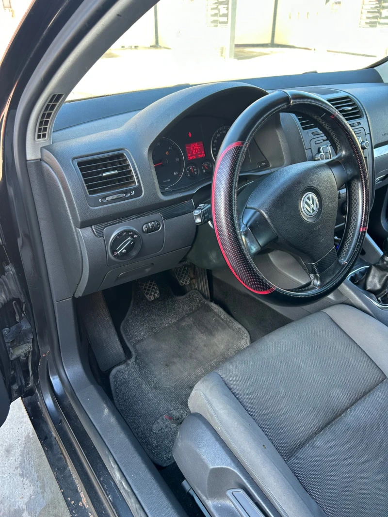 VW Golf, снимка 14 - Автомобили и джипове - 47609513