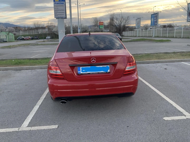 Mercedes-Benz C 220, снимка 5 - Автомобили и джипове - 49531483