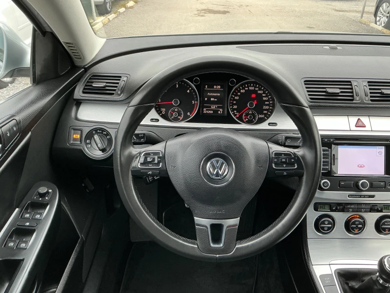 VW Passat 2.0 TDI R- Line, снимка 11 - Автомобили и джипове - 48540213