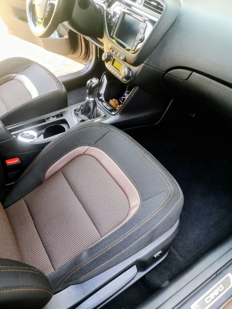 Kia Ceed, снимка 16 - Автомобили и джипове - 51166212