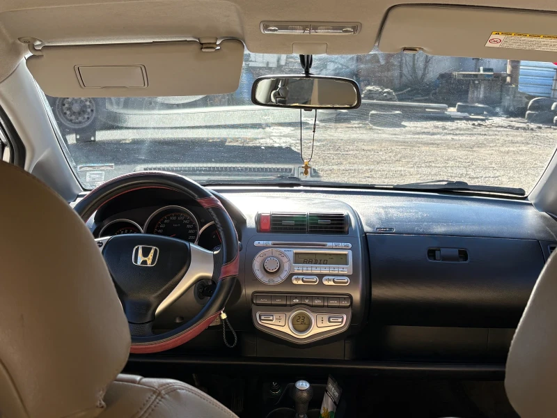 Honda Jazz 1.4, снимка 8 - Автомобили и джипове - 52944163