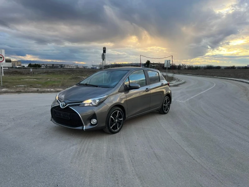 Toyota Yaris Hybrid - New Face - Style - ПЕРФЕКТНА