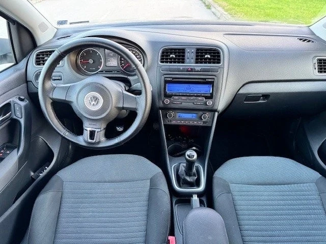 VW Polo, снимка 4 - Автомобили и джипове - 56619019