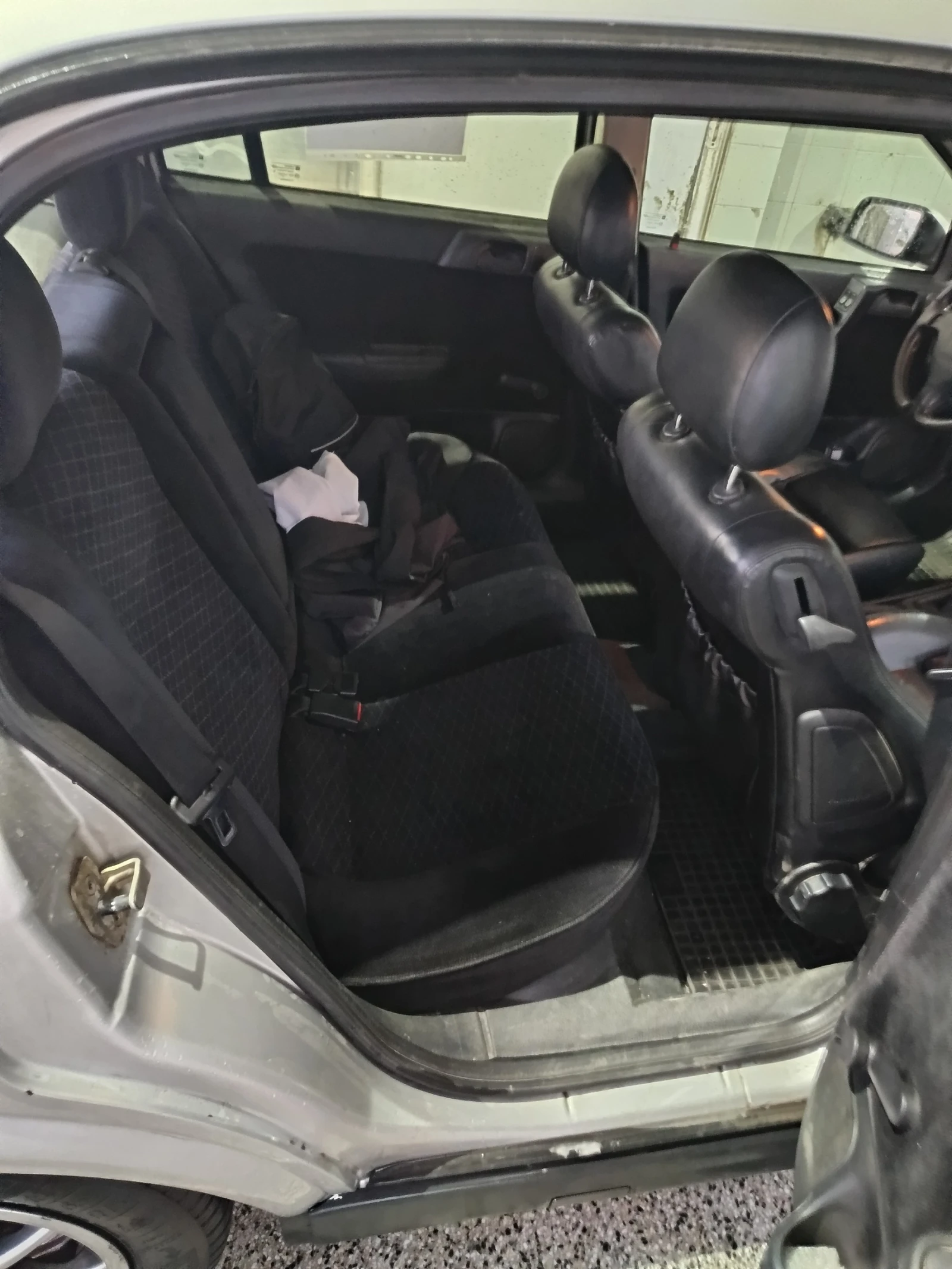 Opel Astra DTL - изображение 4