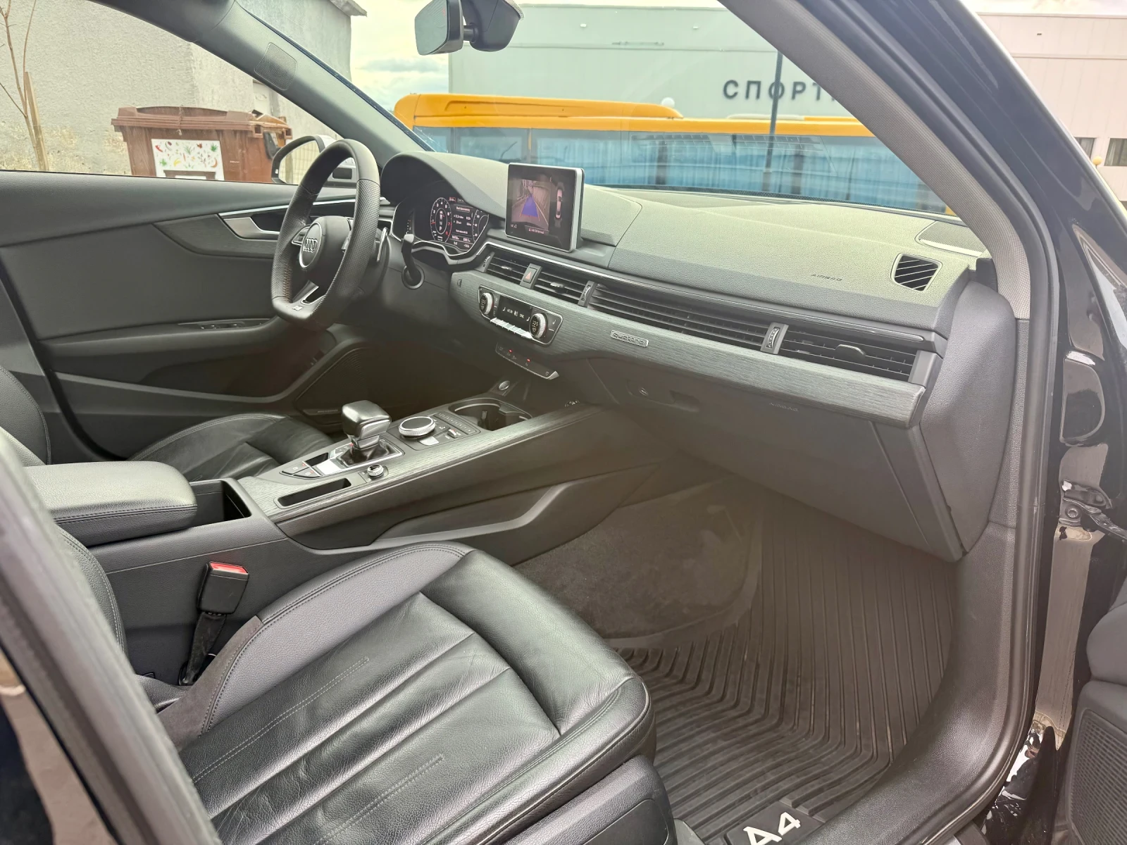Audi A4 S LINE QUATTRO FULL CARPLAY | Mobile.bg   12