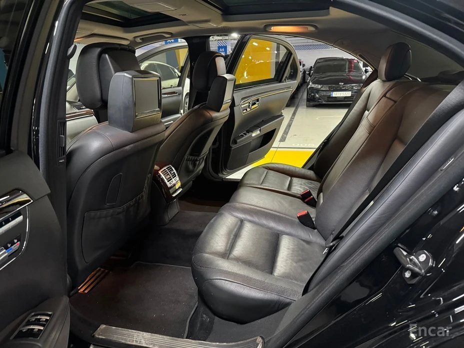 Mercedes-Benz S 550  - изображение 8