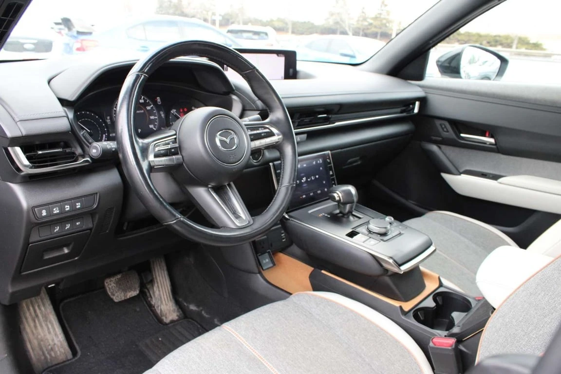 Mazda MX-30 EV Sky Active Premium Plus - изображение 9