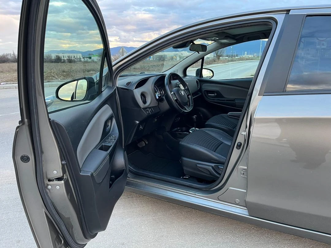 Toyota Yaris Hybrid - New Face - Style - ��������� | Mobile.bg � ����������� 11