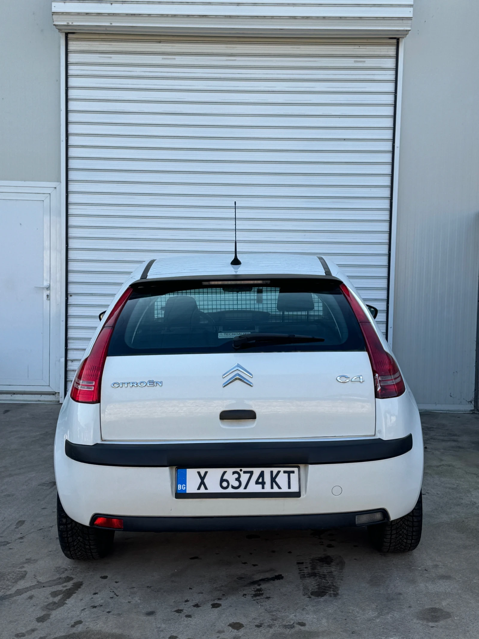Citroen C4 1.6 HDI - изображение 6