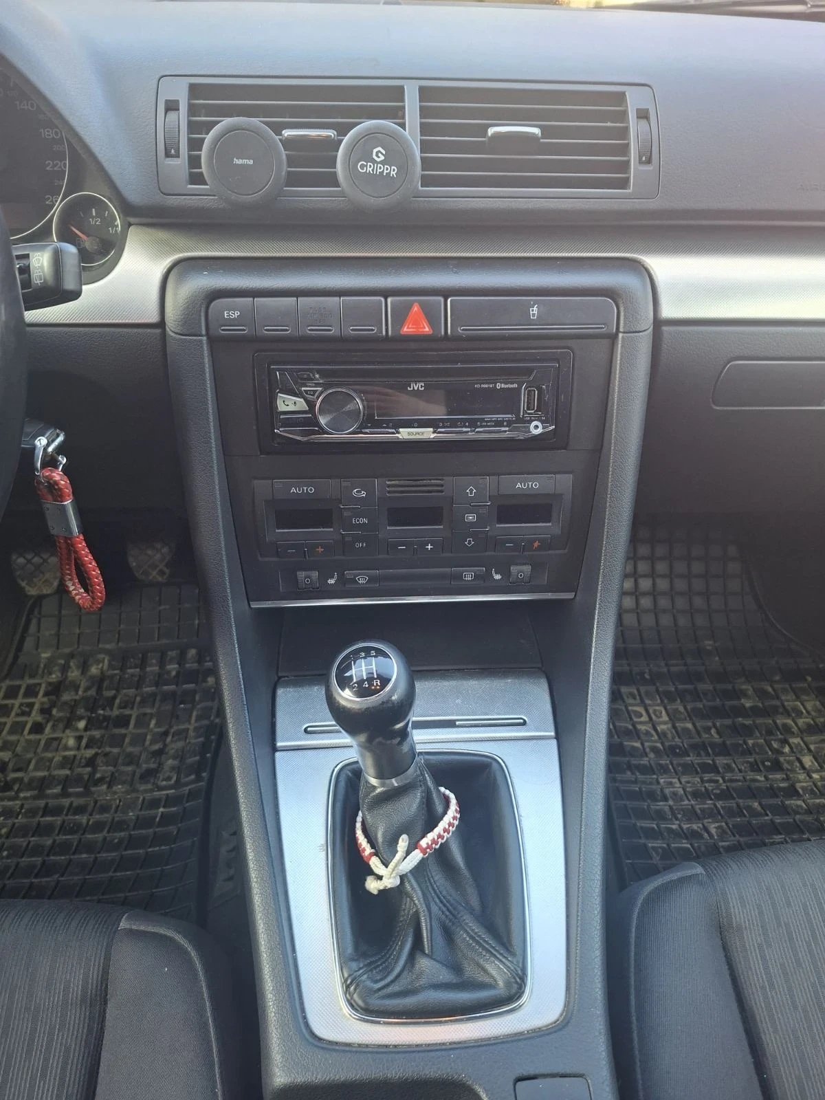 Audi A4 1.8 � | Mobile.bg � ����������� 11