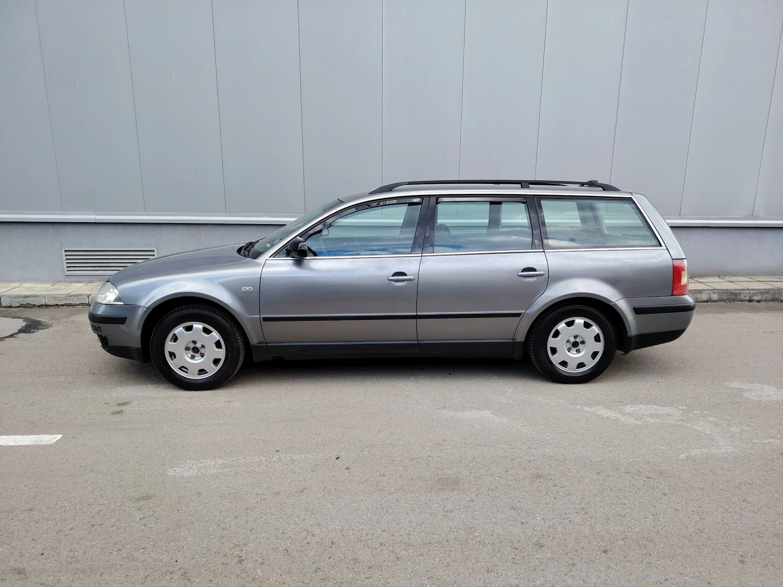 VW Passat 1.8T ГАЗ-ИНЖ!, снимка 2 - Автомобили и джипове - 54050425