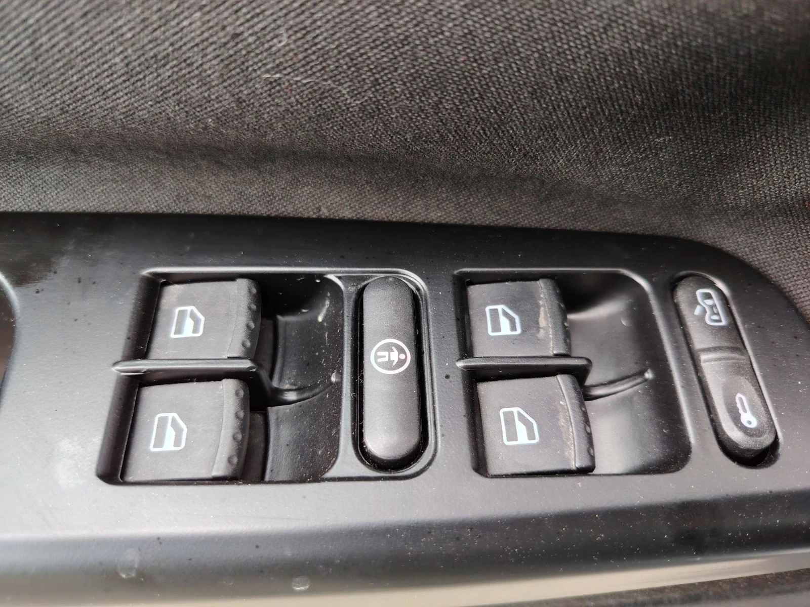 VW Passat 1.8T ГАЗ-ИНЖ!, снимка 11 - Автомобили и джипове - 54050425