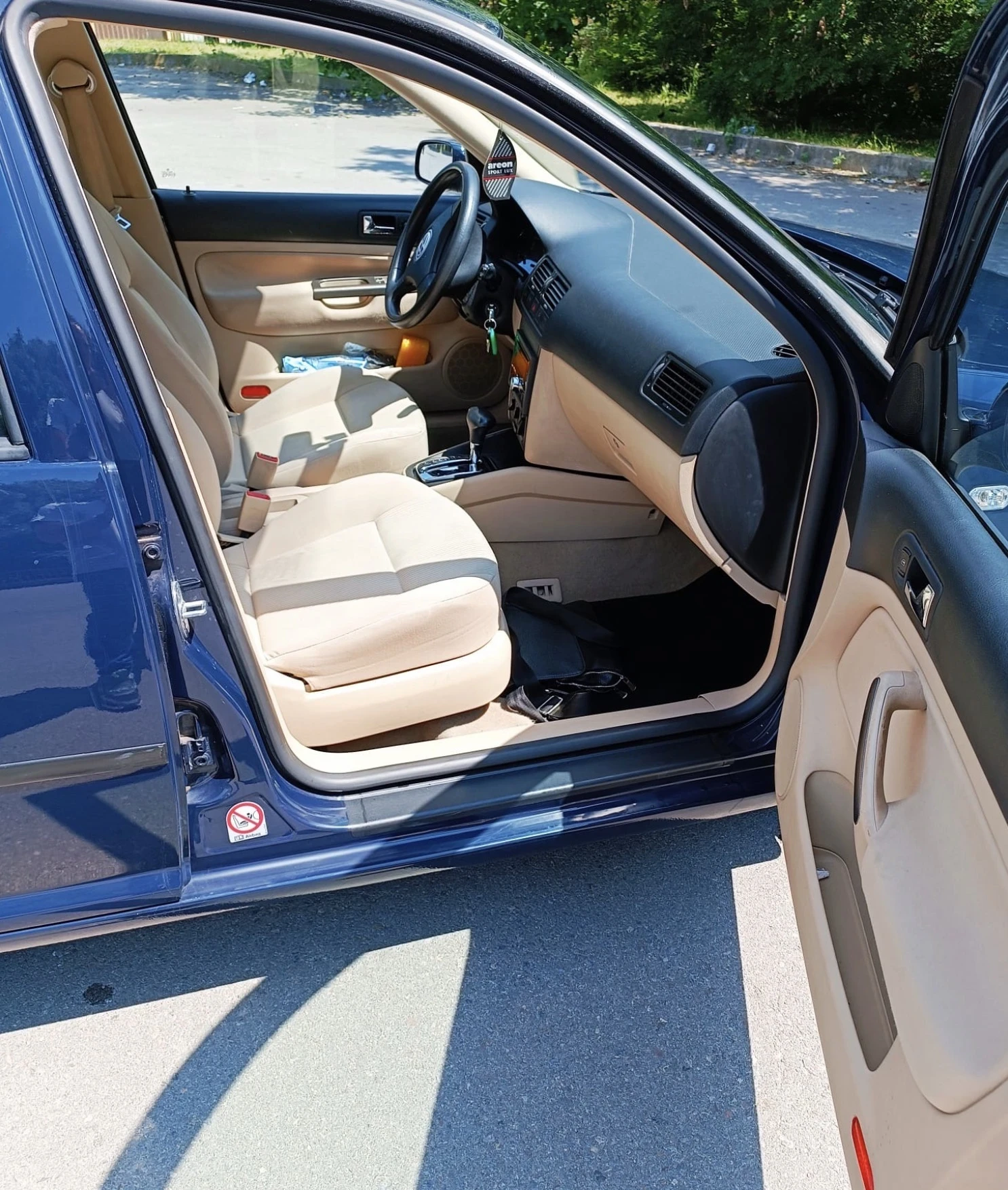 VW Bora, снимка 5 - Автомобили и джипове - 54193576