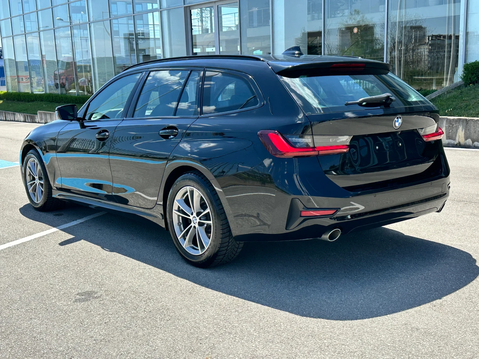 BMW 318 2.0TDI, снимка 6 - Автомобили и джипове - 54318719