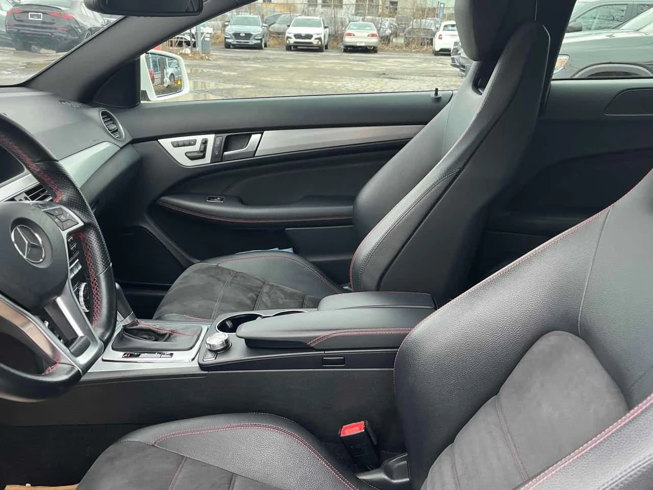 Mercedes-Benz C 350 HARMAN KARDON| PANO| KEYLESS| 2 КЛЮЧА, снимка 9 - Автомобили и джипове - 54387459