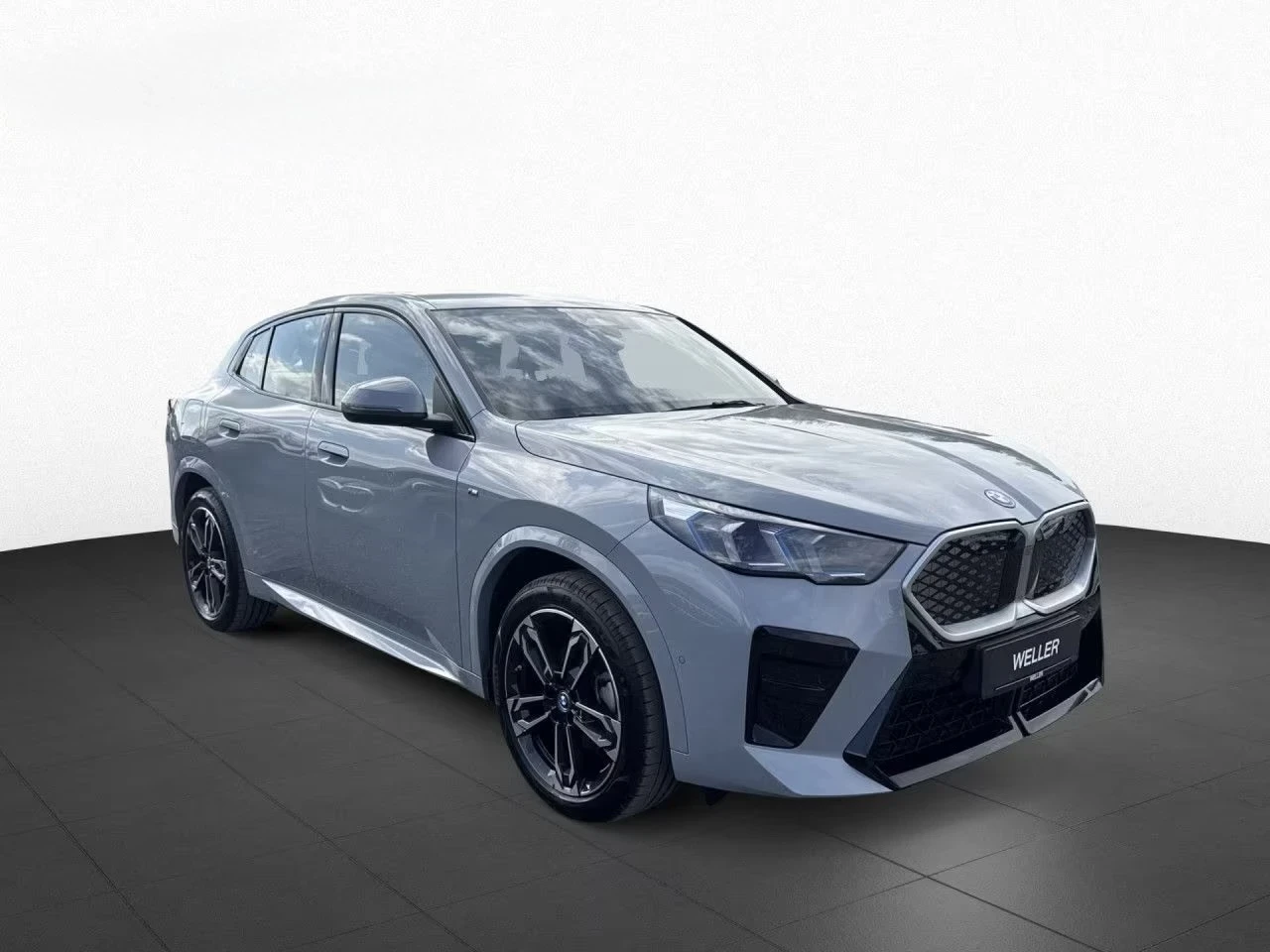 BMW iX2 eDrive20 M-Sport Ad.LED DISTR Heated Seats Keyless | Mobile.bg � ����������� 2